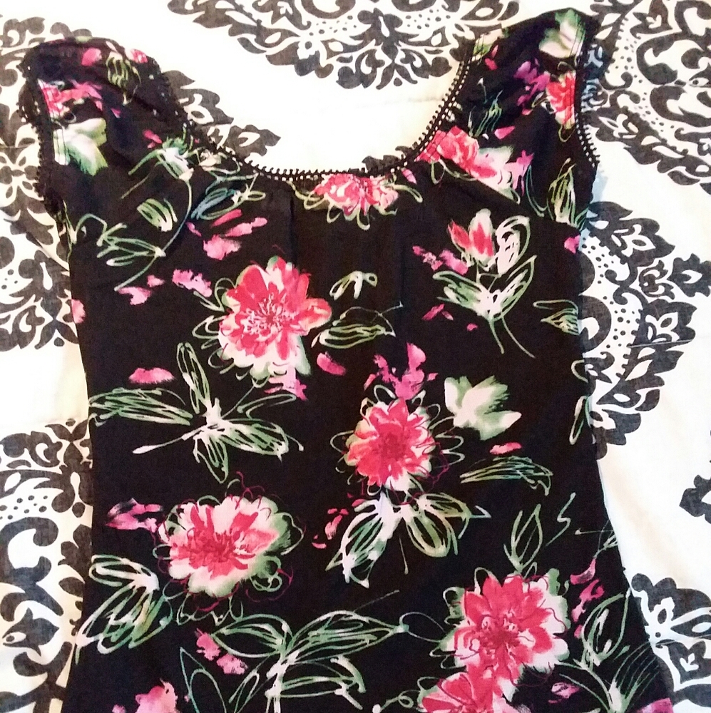 Size small Top